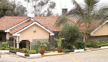 Fahari Guest House Найроби Экстерьер фото