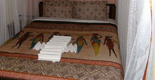 Fahari Guest House Найроби Экстерьер фото