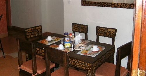 Fahari Guest House Найроби Экстерьер фото